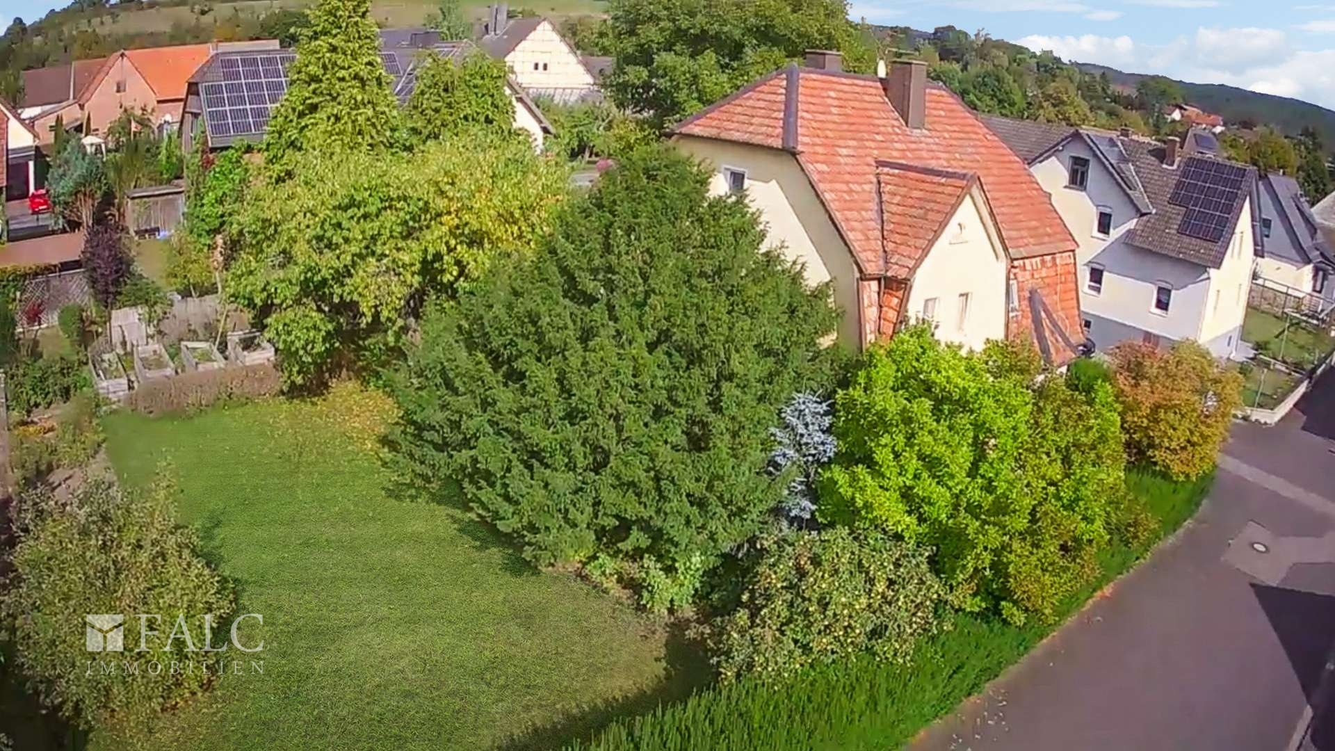 Hausansicht Gartenseite von oben